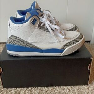 Jordan Retro 3 size 2y